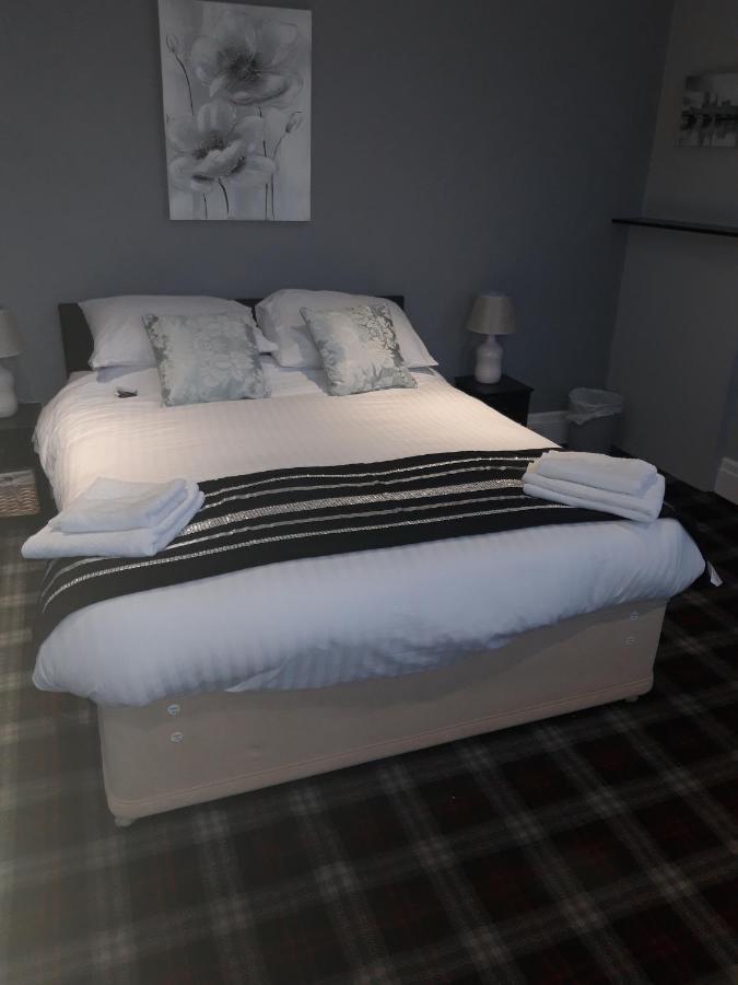 Cross Hands Hotel Newport  Extérieur photo